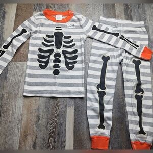 HALLOWEEN Hanna Andersson Size 5 Skeleton 2 Piece Pajama Set